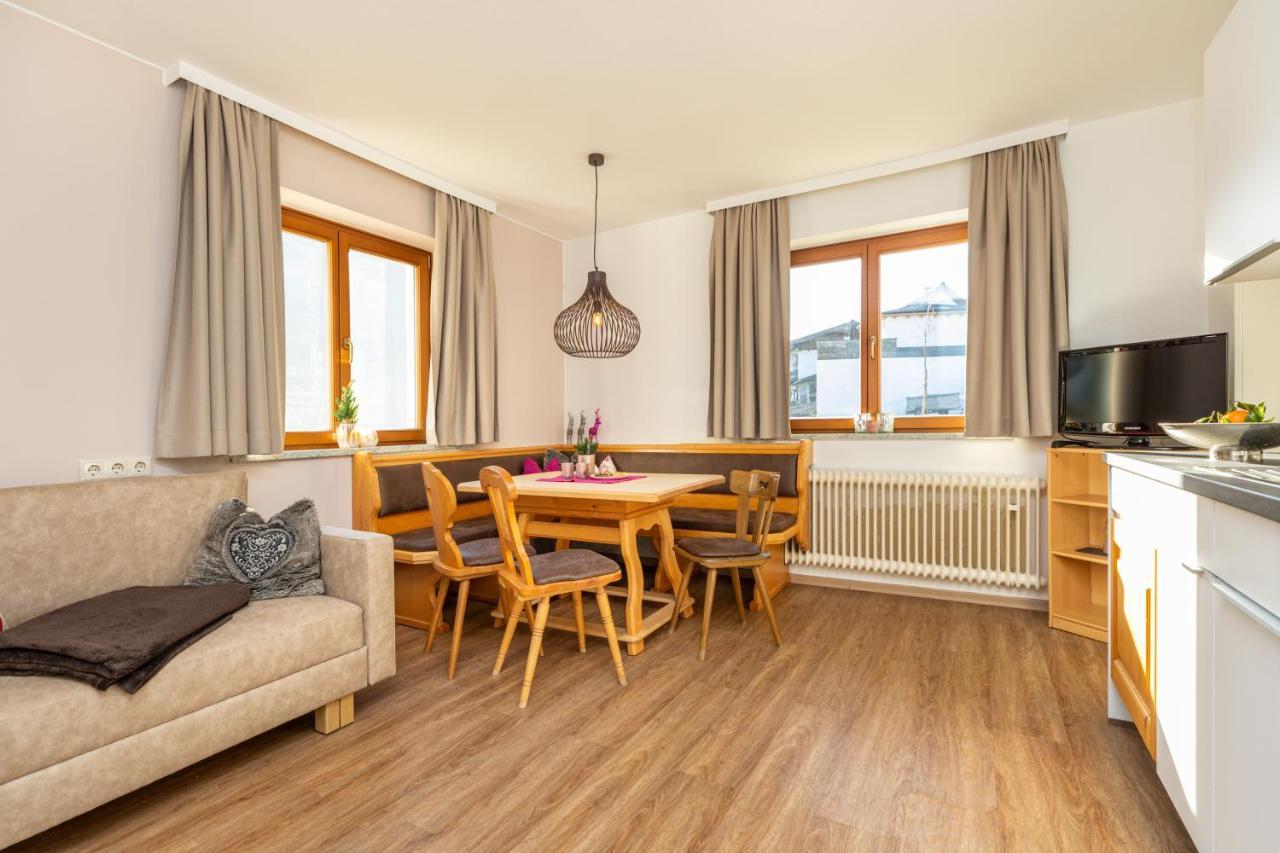 Herzerl-Chalet Appartements Флахау Экстерьер фото