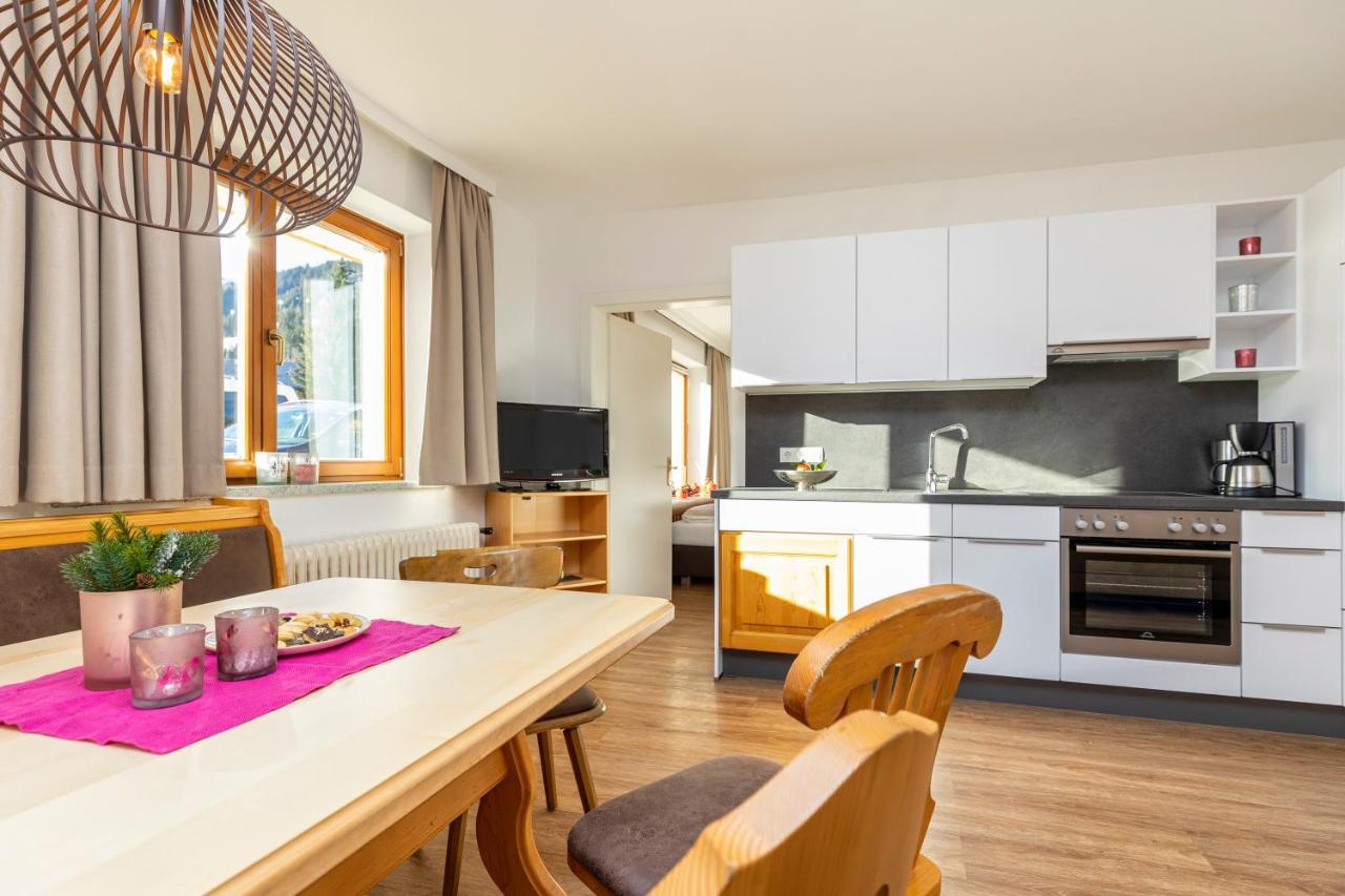Herzerl-Chalet Appartements Флахау Экстерьер фото